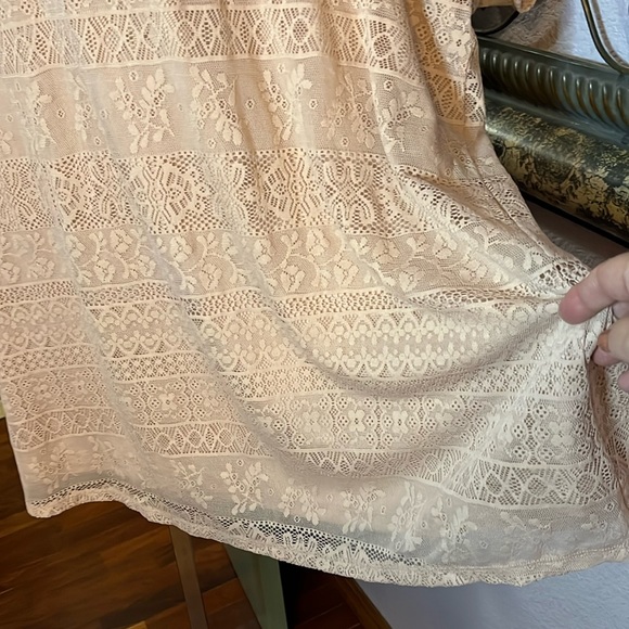 Torrid Cold Shoulder Top  Nude Color Lace with Stretch NWOT Sz 5X - Picture 5 of 14